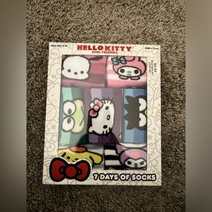 hello kitty and friends 7 days of socks